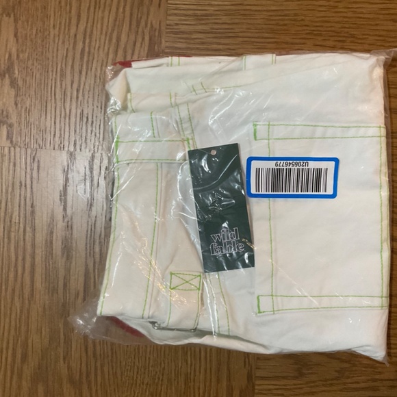 NWT Wild Fable Cargo Shorts Sizes 2 and 4 - Picture 3 of 3